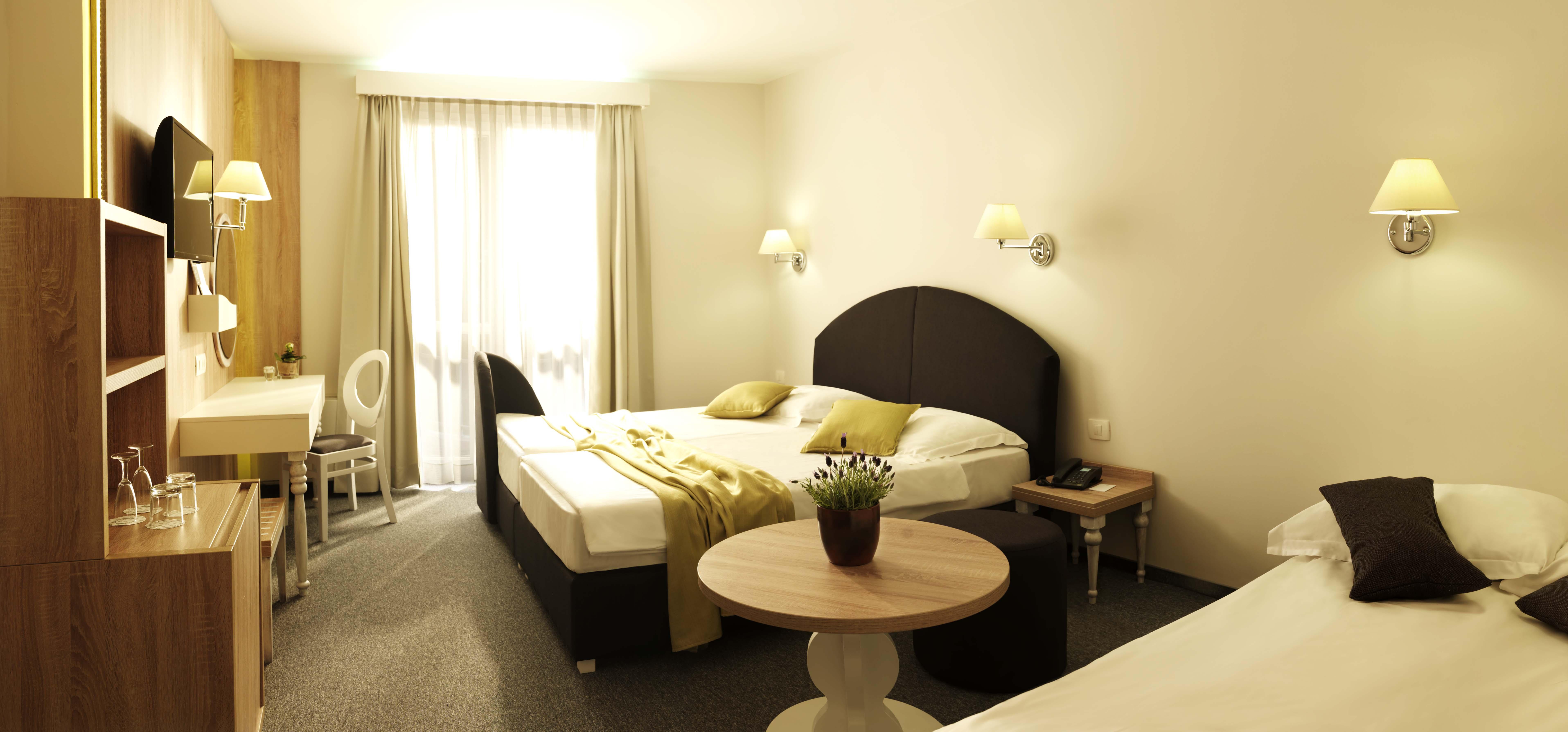 Hotel Mirna - Terme & Wellness Lifeclass Порторож Екстериор снимка
